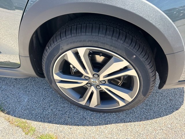 New 2026 Volvo V60 B5 Cross Country Plus w/ Protection Package Premier image 6