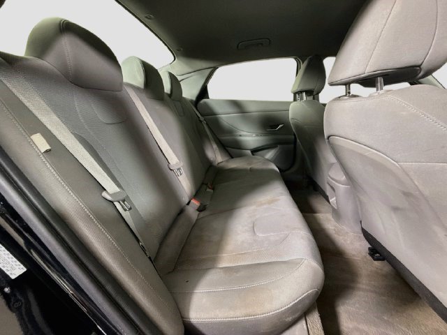 Used 2024 Hyundai Elantra SE FWD image 25