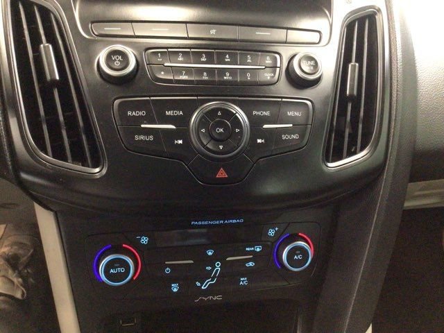 Used 2018 Ford Focus SE FWD image 19