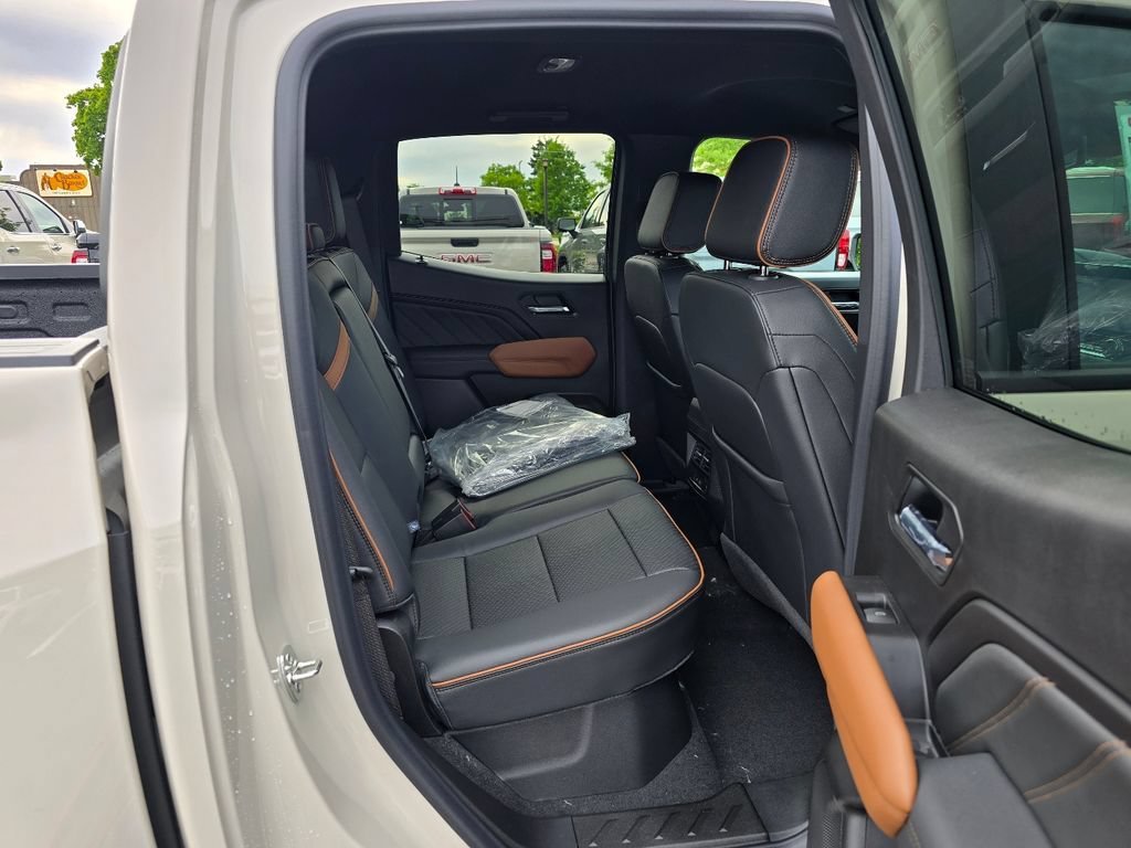 New 2026 GMC Canyon AT4 w/ AT4 Premium Package AWD/4WD image 21