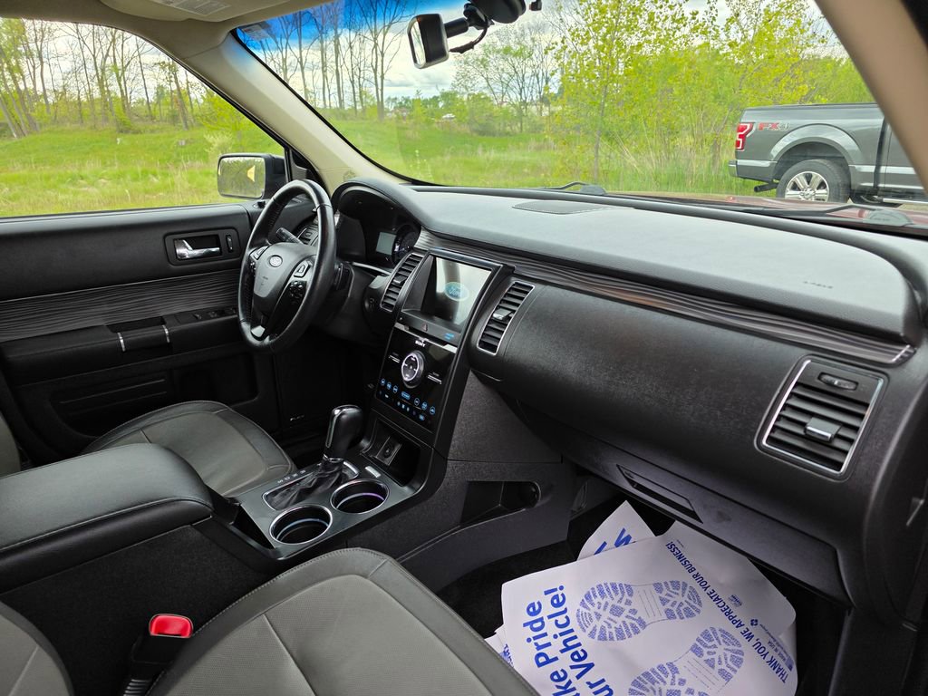 Used 2018 Ford Flex Limited w/ Equipment Group 303A AWD/4WD image 35