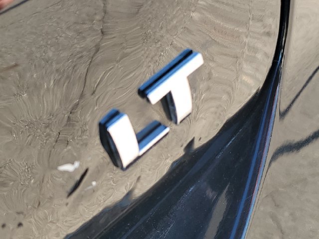 Used 2019 Chevrolet Equinox LT FWD image 34