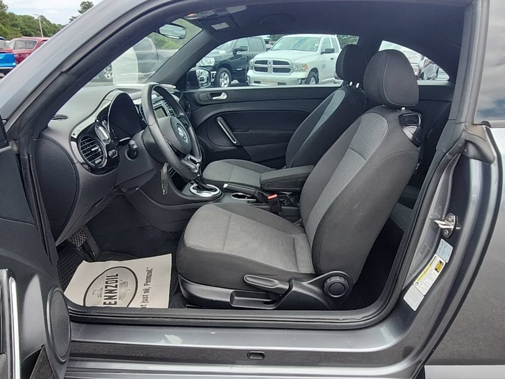 Used 2017 Volkswagen Beetle 1.8T S FWD image 15