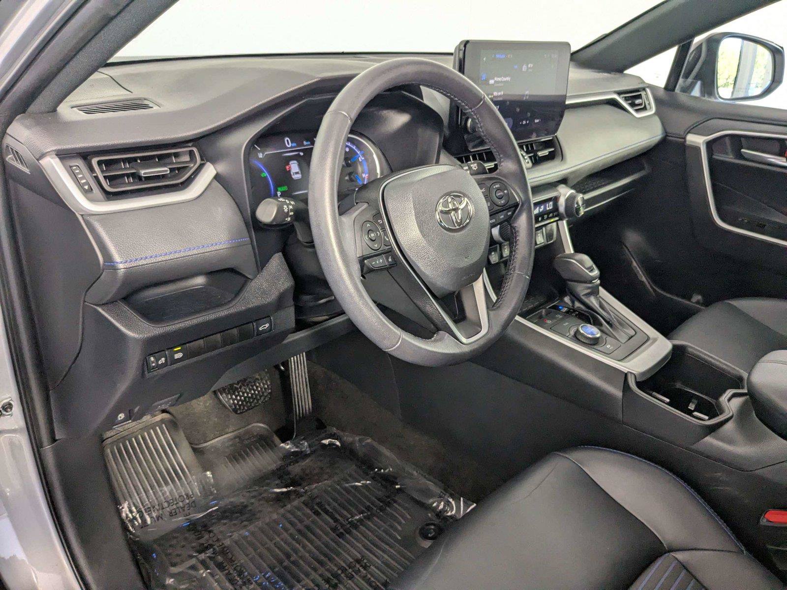 Used 2023 Toyota RAV4 XSE AWD/4WD image 14