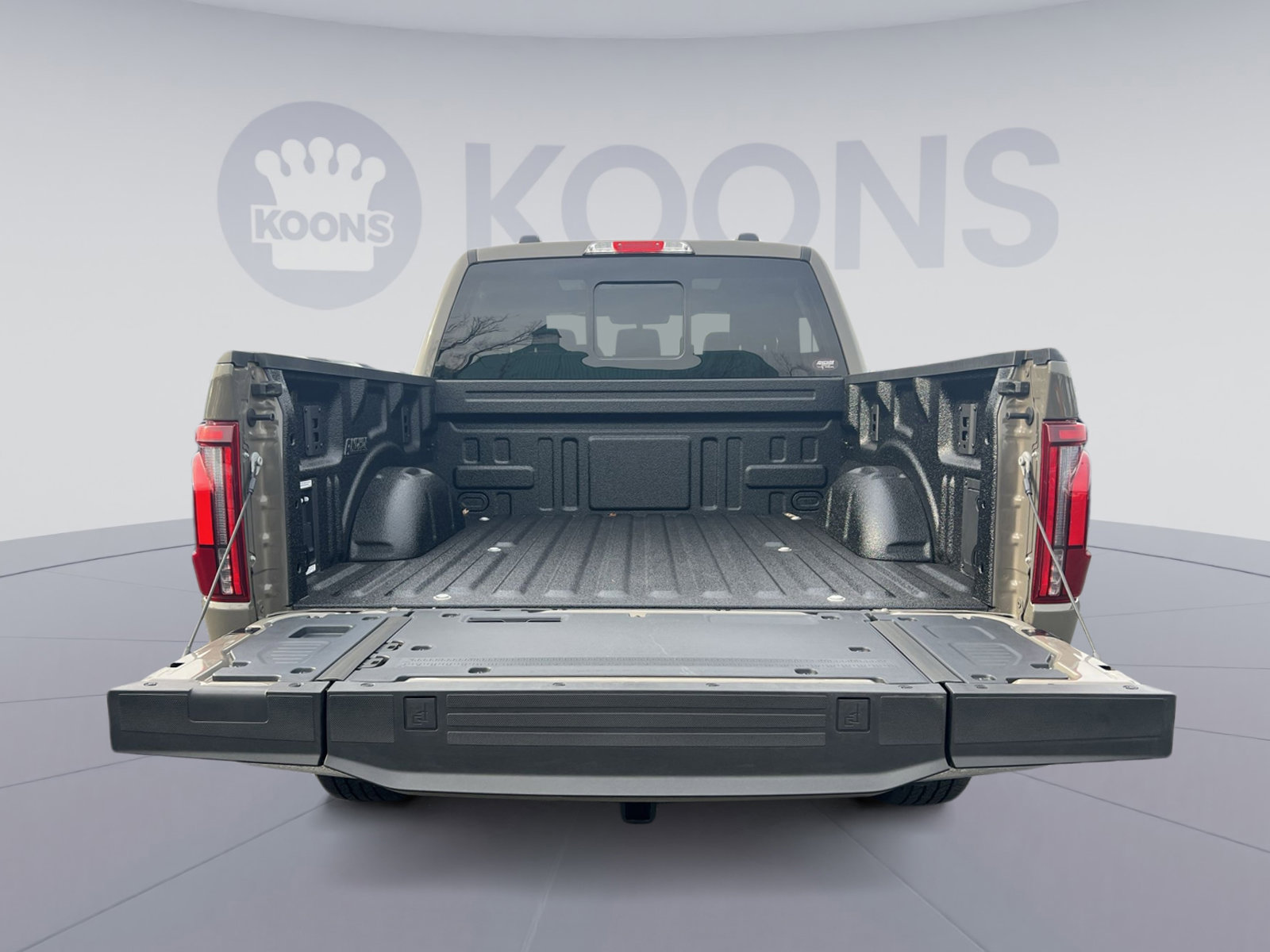 New 2025 Ford F150 Lariat w/ Equipment Group 502A High image 26