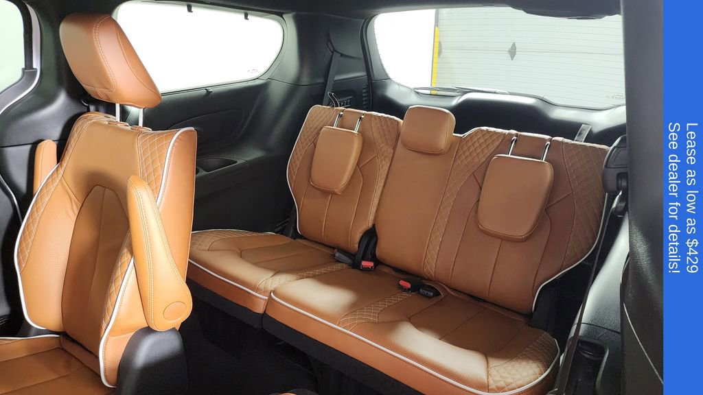 New 2026 Chrysler Pacifica Pinnacle image 27