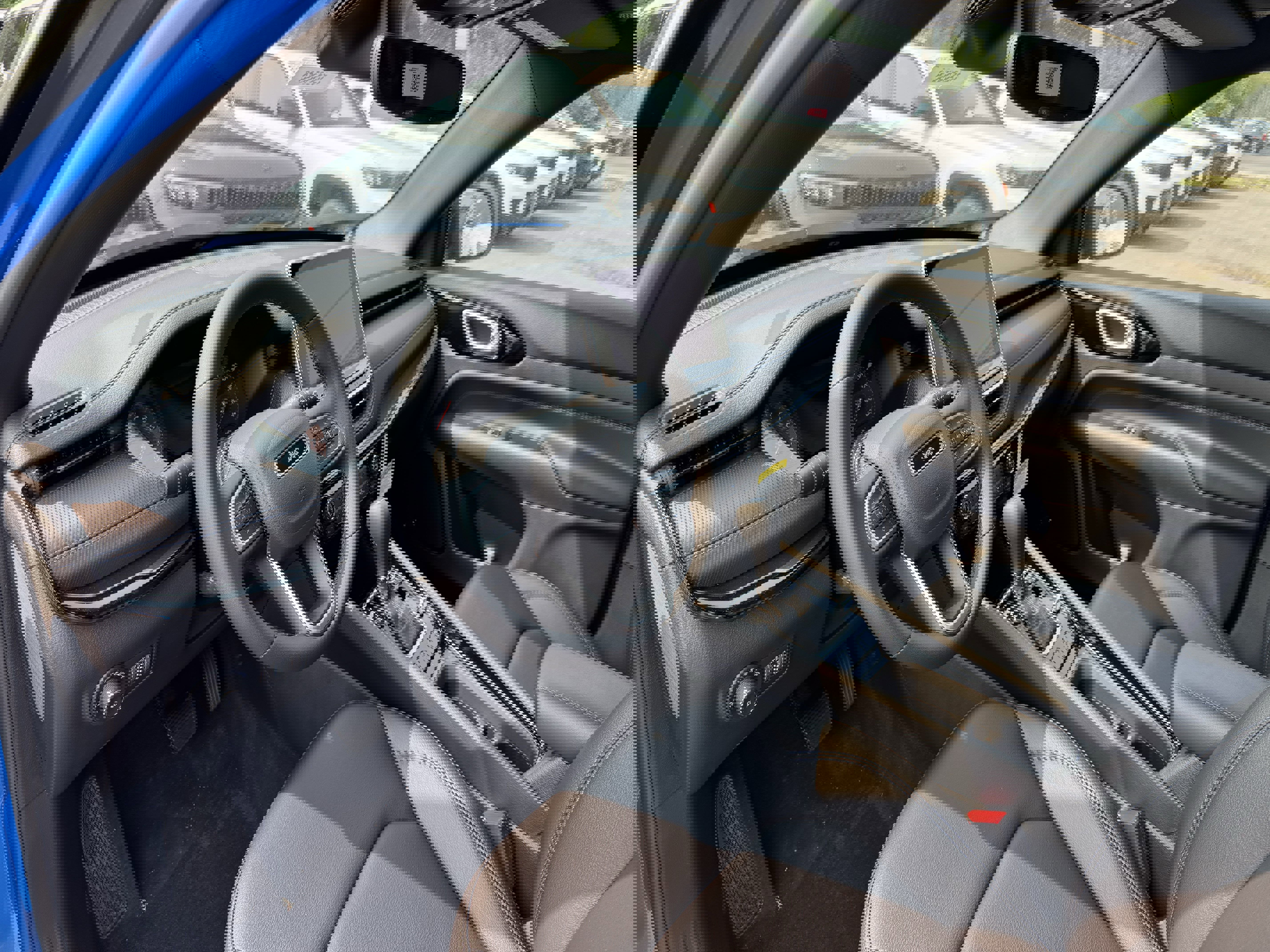 New 2025 Jeep Compass Limited w/ Sun & Sound Group image 8