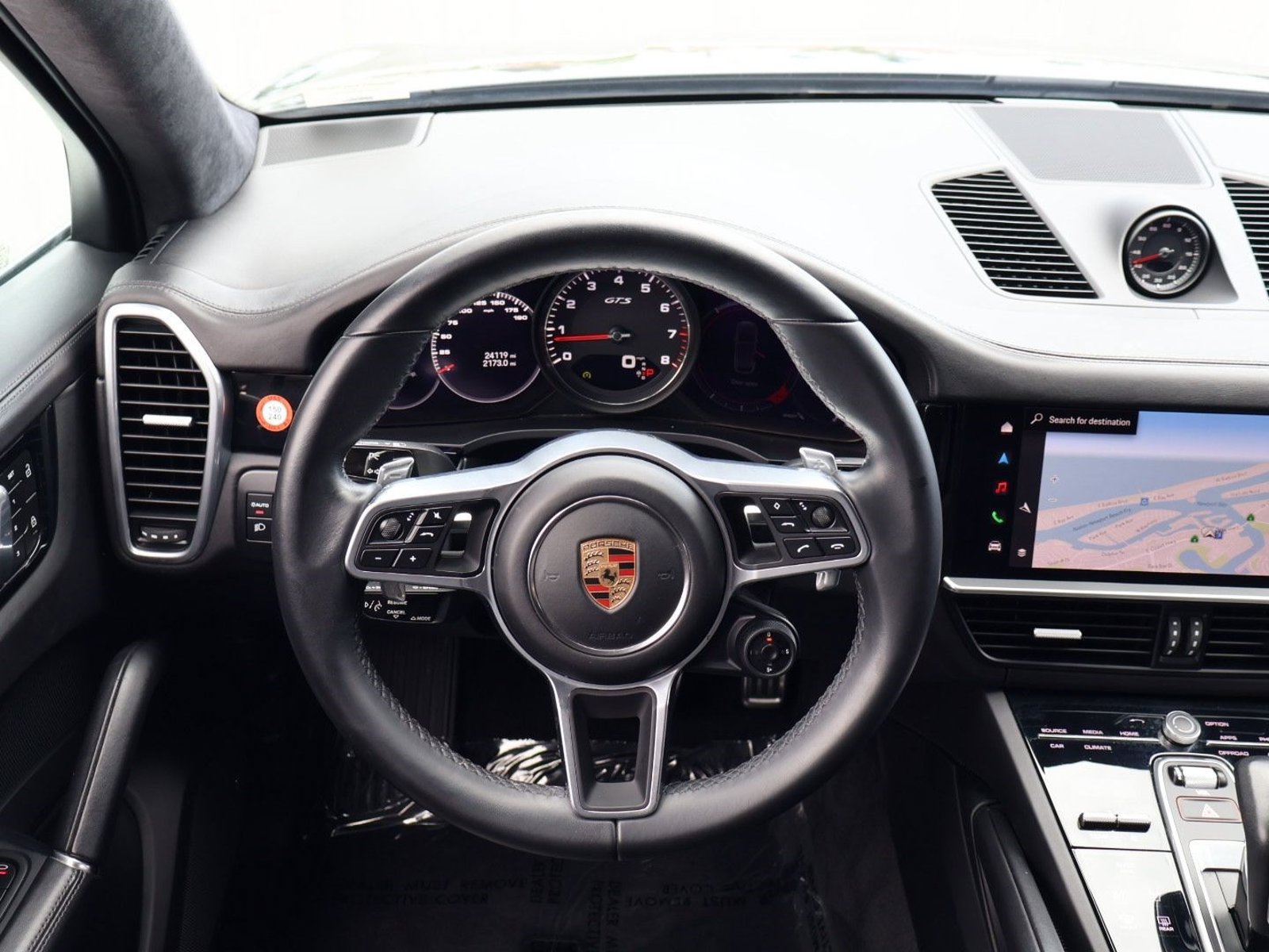 Used 2023 Porsche Cayenne GTS w/ Premium Package Plus AWD/4WD image 15