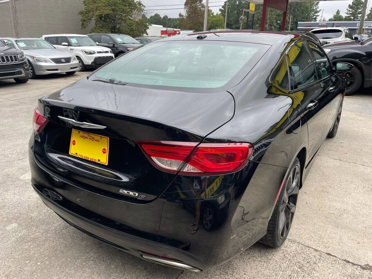 Used 2015 Chrysler 200 S w/ Comfort Group image 14