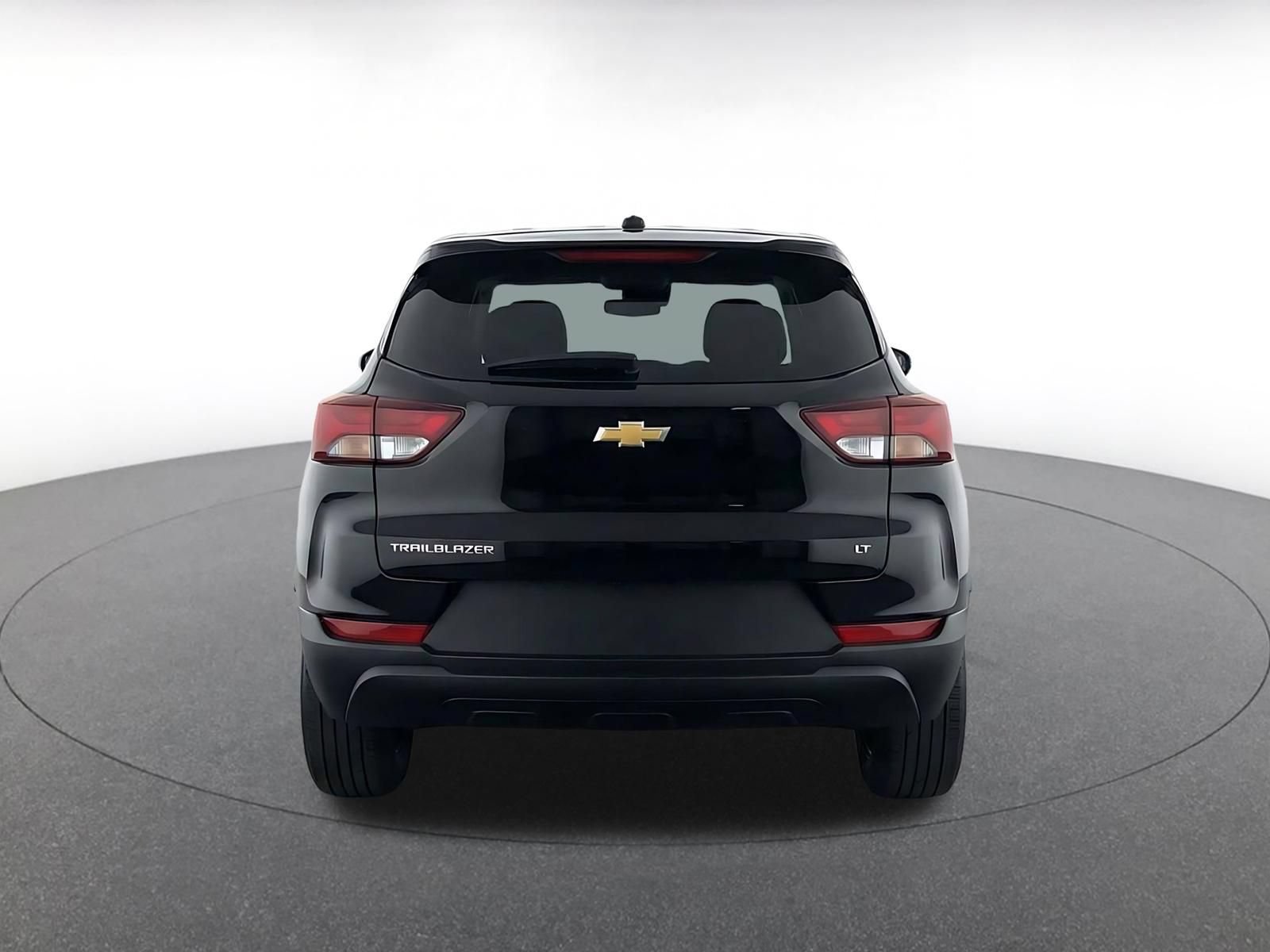 Used 2025 Chevrolet TrailBlazer LT FWD image 8
