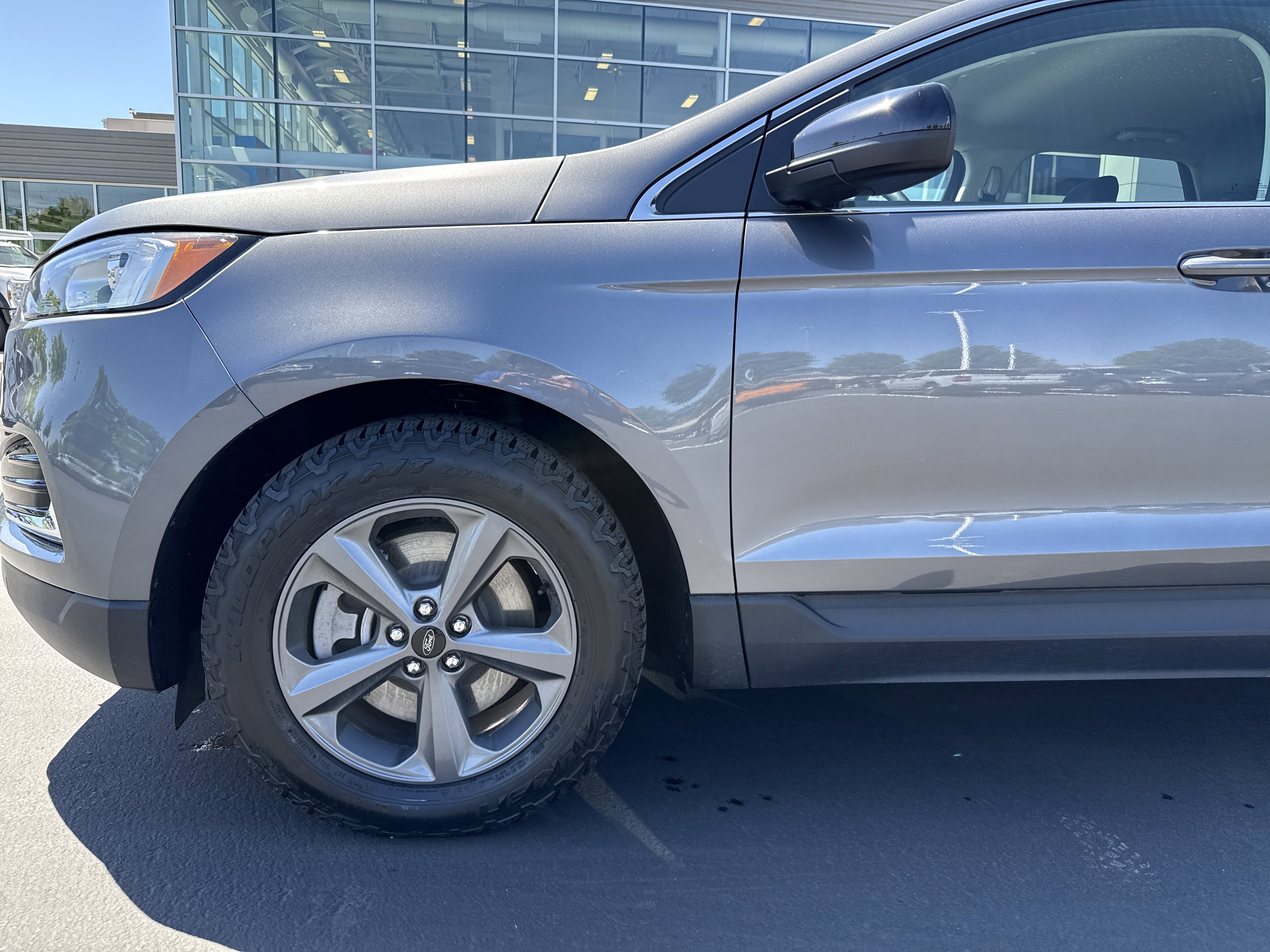 Used 2022 Ford Edge SEL w/ Sport Appearance Package AWD/4WD image 9
