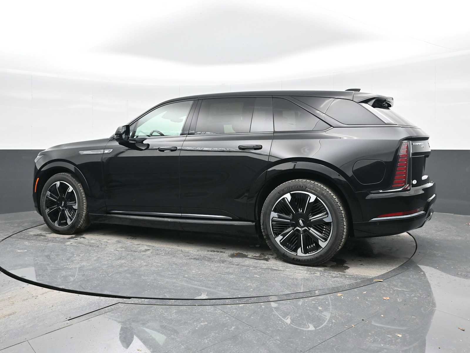 New 2025 Cadillac Escalade IQ Sport 1 w/ Smart Trailering package AWD/4WD image 3
