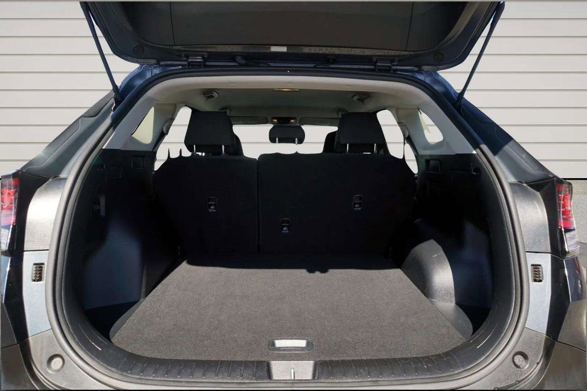 Used 2025 Kia Sportage LX image 10