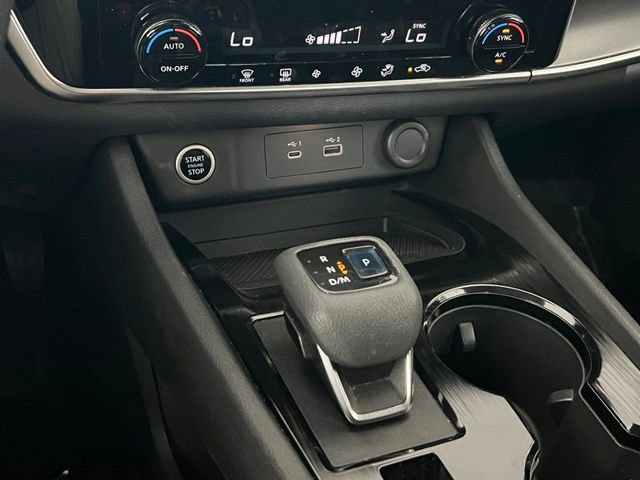 Used 2021 Nissan Rogue SV FWD image 24