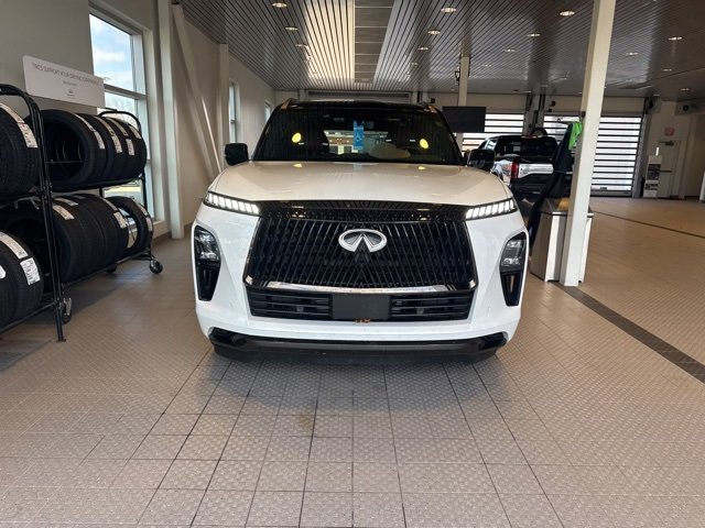 Used 2025 INFINITI QX80 Autograph image 2