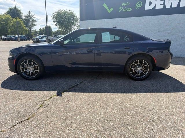 Used 2017 Dodge Charger SXT w/ AWD Plus Group image 2