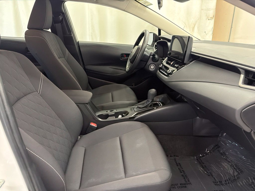Used 2023 Toyota Corolla LE FWD image 29