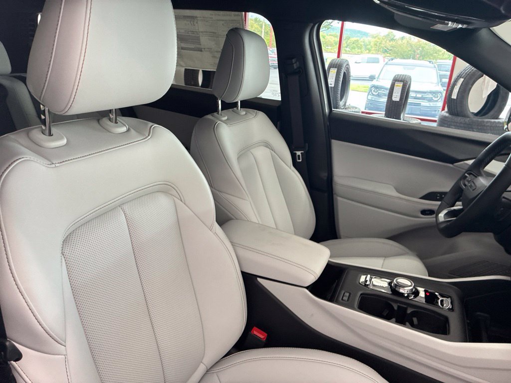New 2026 Jeep Cherokee Limited AWD/4WD image 34