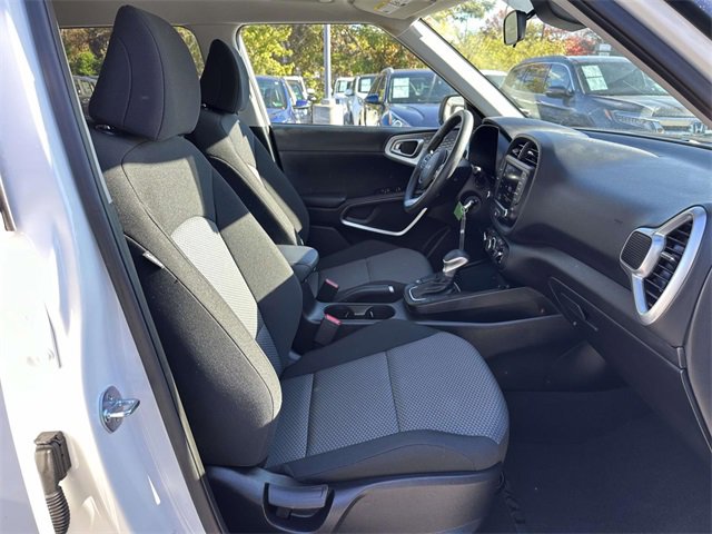 Certified 2023 Kia Soul LX w/ Option Group 015 image 18
