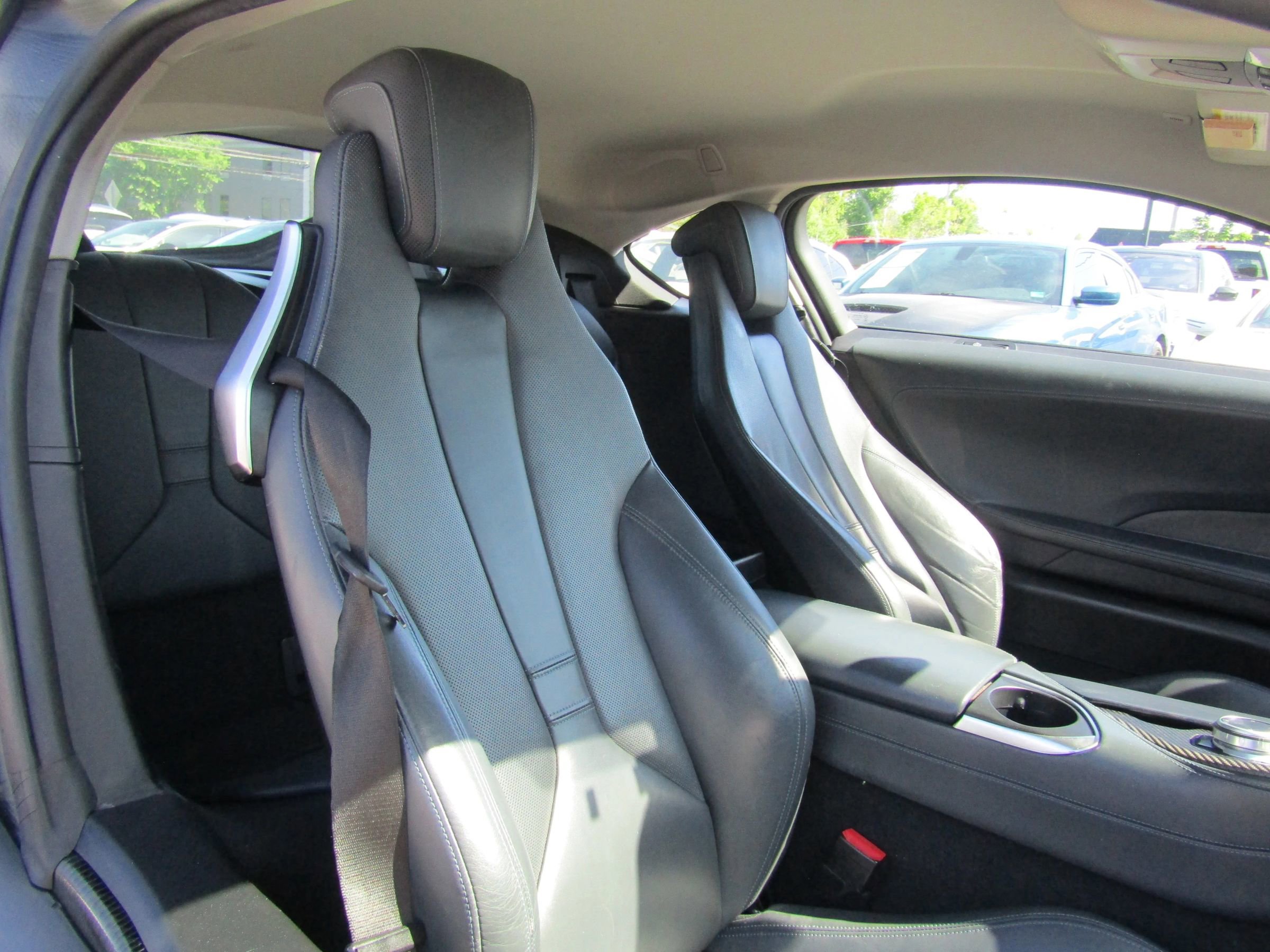 Used 2019 BMW i8 Coupe AWD/4WD image 18
