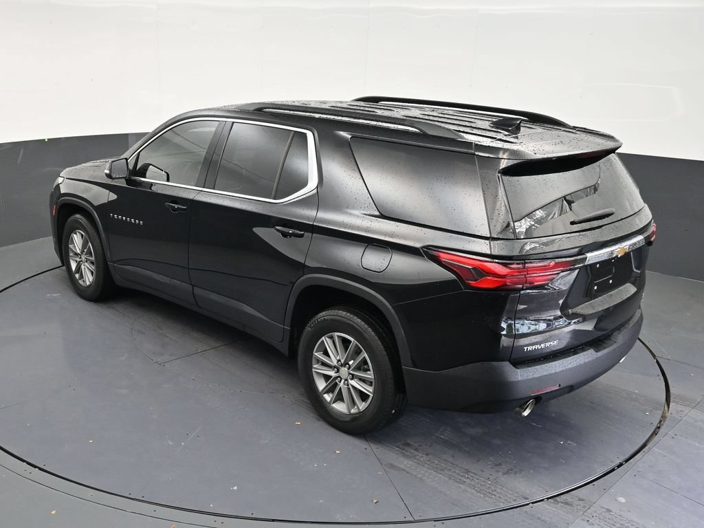 Used 2023 Chevrolet Traverse LT FWD image 14