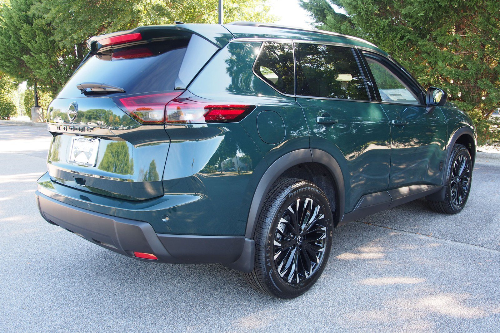 New 2026 Nissan Rogue Dark Armor FWD image 7