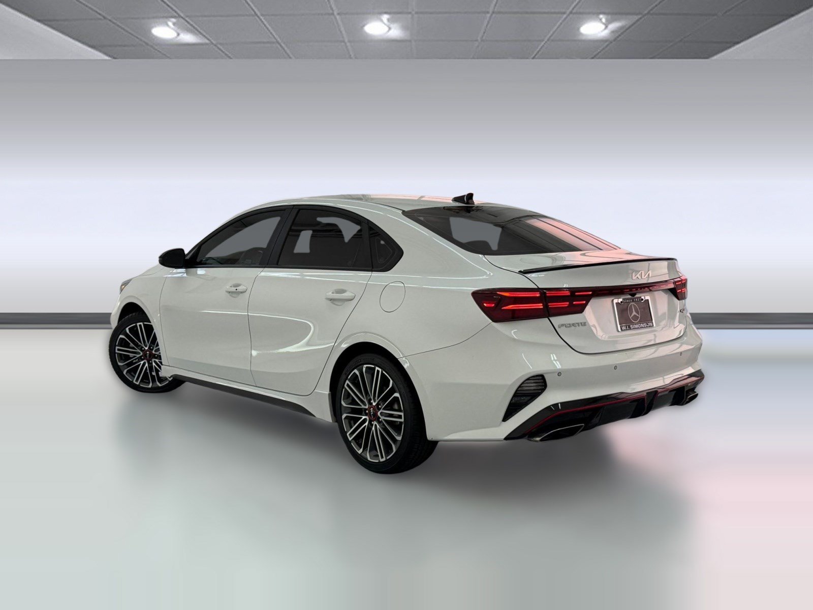 Used 2024 Kia Forte GT FWD image 3