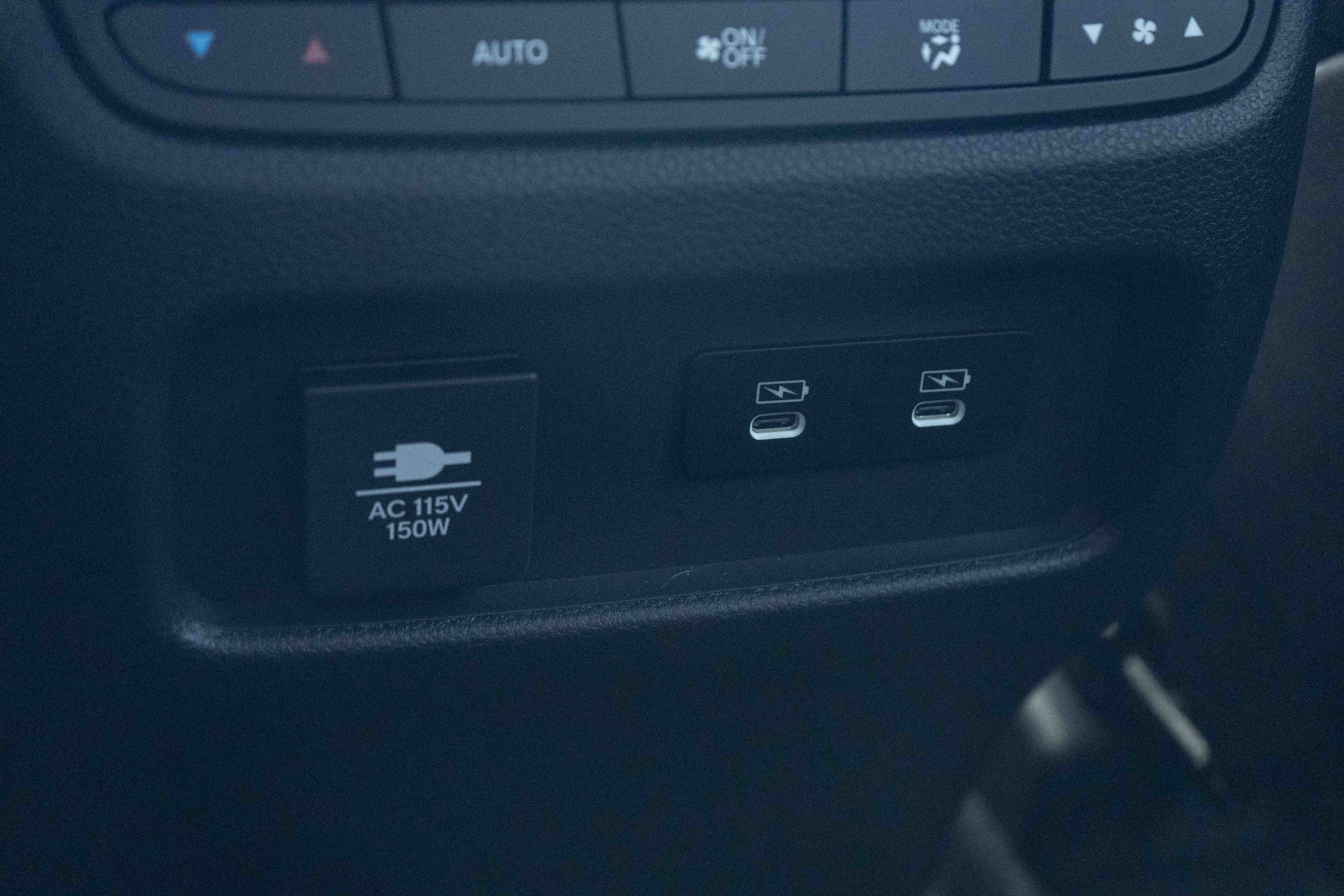 Used 2026 Honda Pilot Black Edition image 44