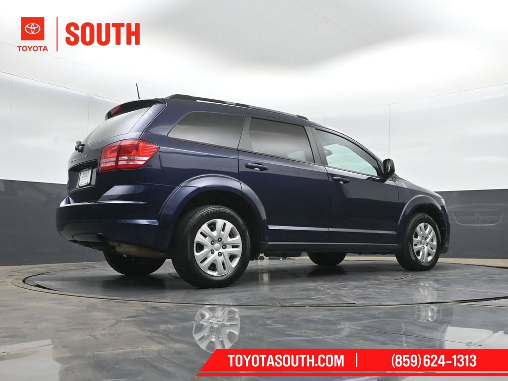 Used 2018 Dodge Journey SE w/ Connectivity Group FWD image 38