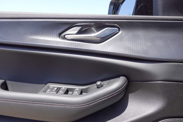 New 2025 Jeep Grand Cherokee L Altitude image 13