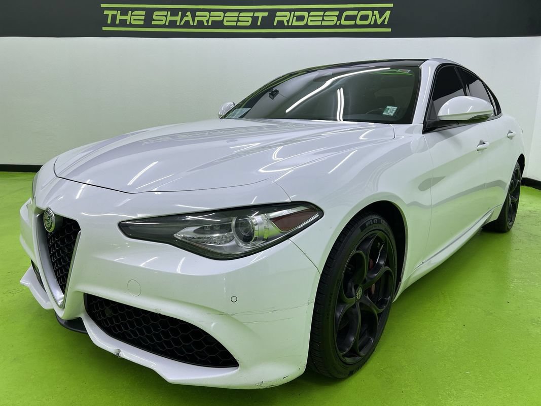 Used 2020 Alfa Romeo Giulia Ti Sport w/ Quick Order Package 22S Sport AWD/4WD image 5