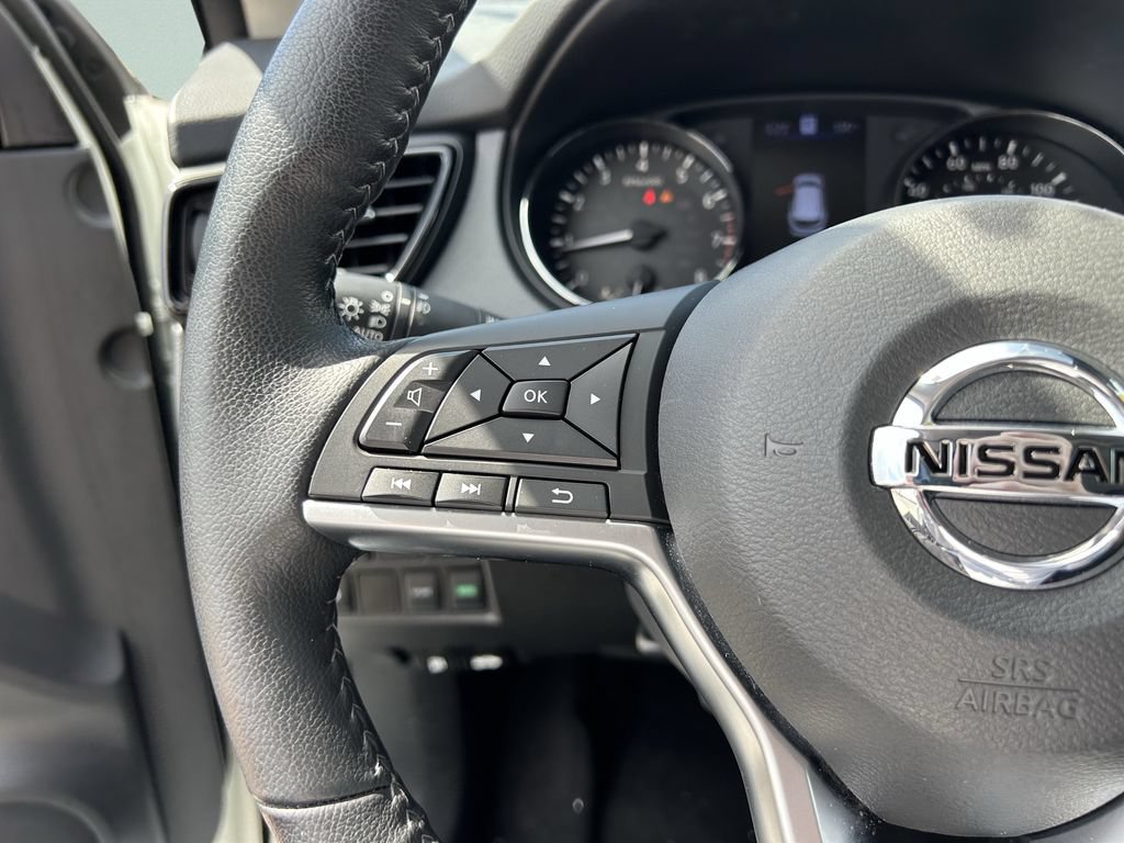Used 2021 Nissan Rogue Sport SL w/ Premium Package FWD image 31