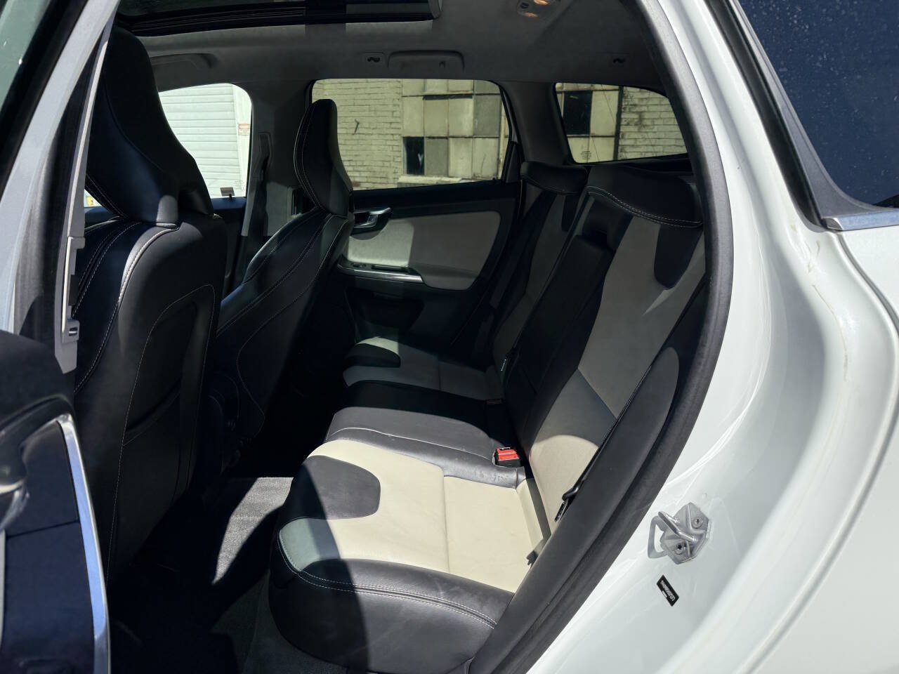 Used 2017 Volvo XC60 T6 Dynamic w/ Preferred Option Package AWD/4WD image 49