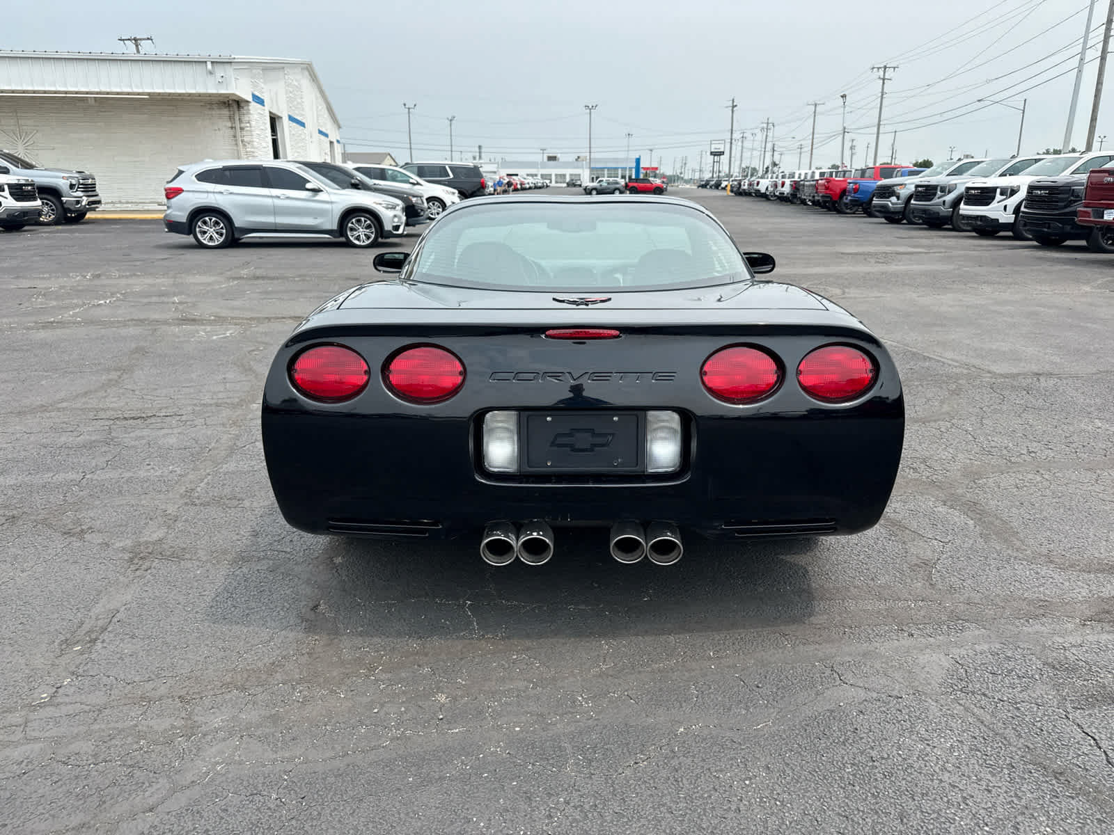 Used 2002 Chevrolet Corvette Coupe w/ Preferred Equipment Group1 RWD image 4
