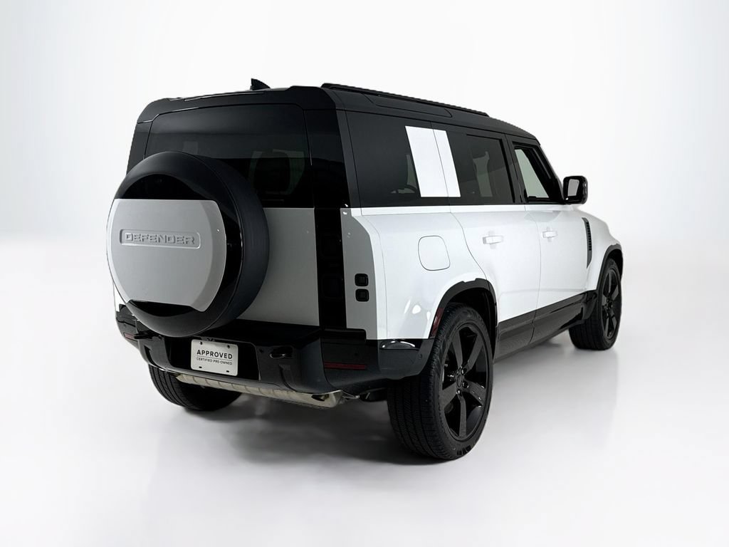 Used 2026 Land Rover Defender 110 X-Dynamic SE AWD/4WD image 5