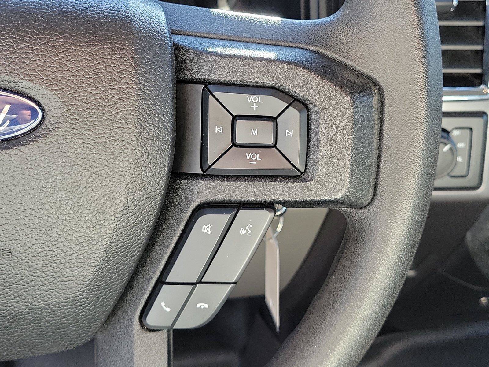 Used 2015 Ford F150 XLT AWD/4WD image 23