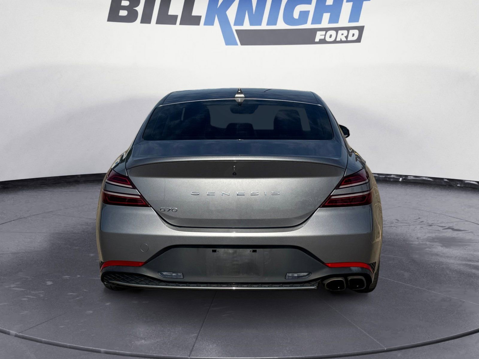 Used 2023 Genesis G70 2.0T RWD image 4