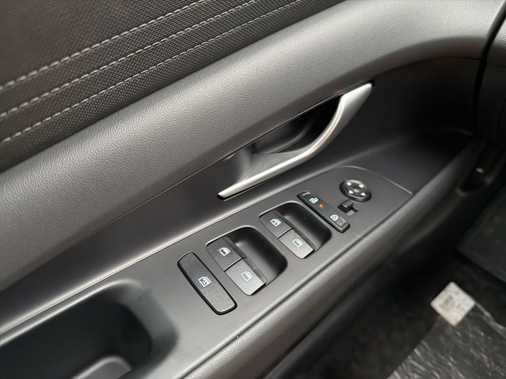 New 2026 Hyundai Elantra Blue image 28