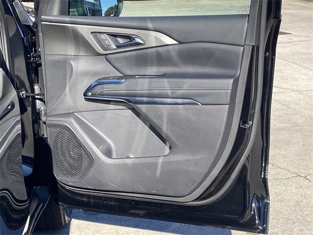 Certified 2025 Chevrolet Traverse LT image 29