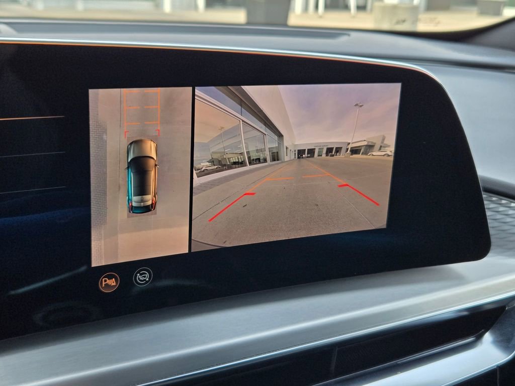 Certified 2025 Cadillac Lyriq Luxury w/ LPO, Floor Liner Package image 19