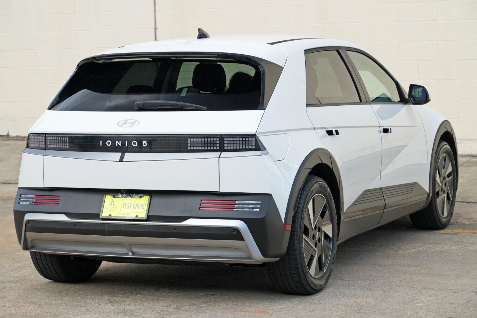 Used 2025 Hyundai Ioniq 5 SE RWD image 47