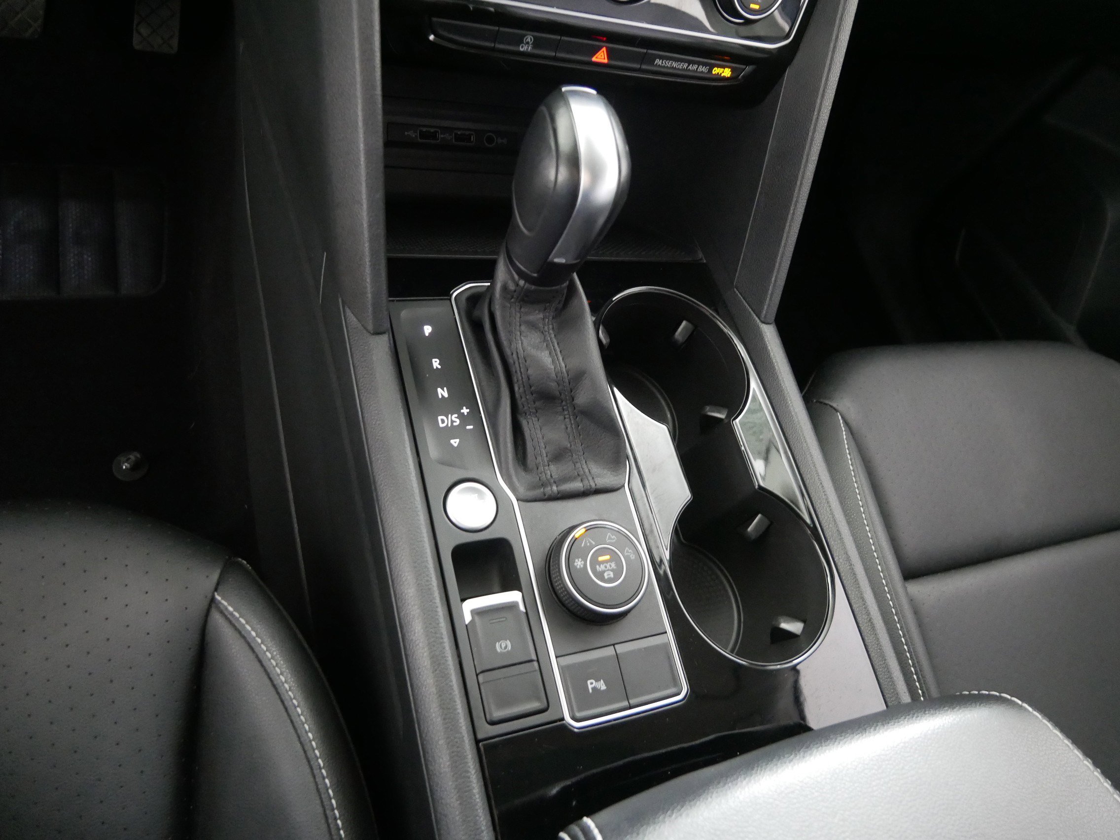 Used 2021 Volkswagen Atlas SEL image 24