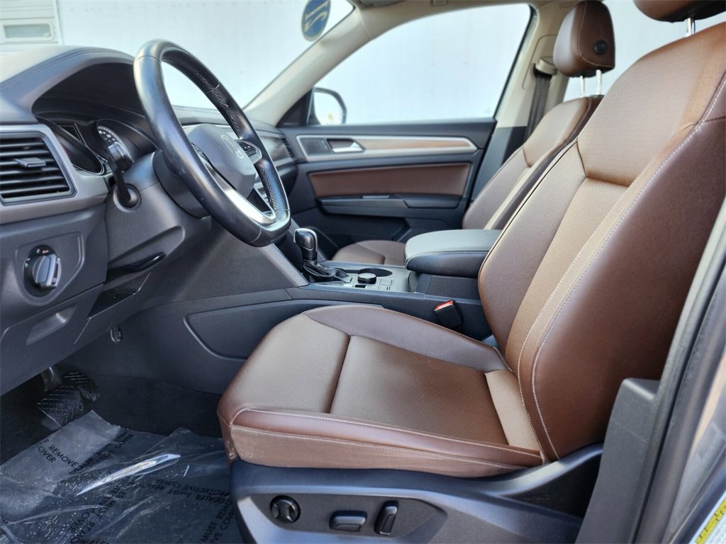 Used 2021 Volkswagen Atlas SE w/ Panoramic Sunroof Package image 17