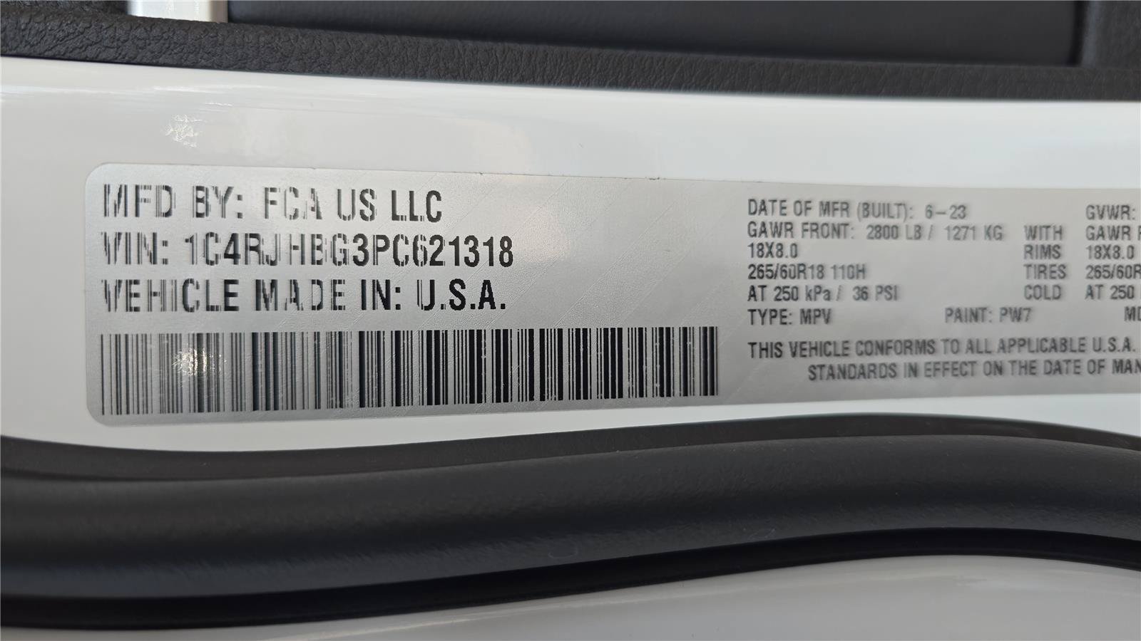 Used 2023 Jeep Grand Cherokee Limited AWD/4WD image 30