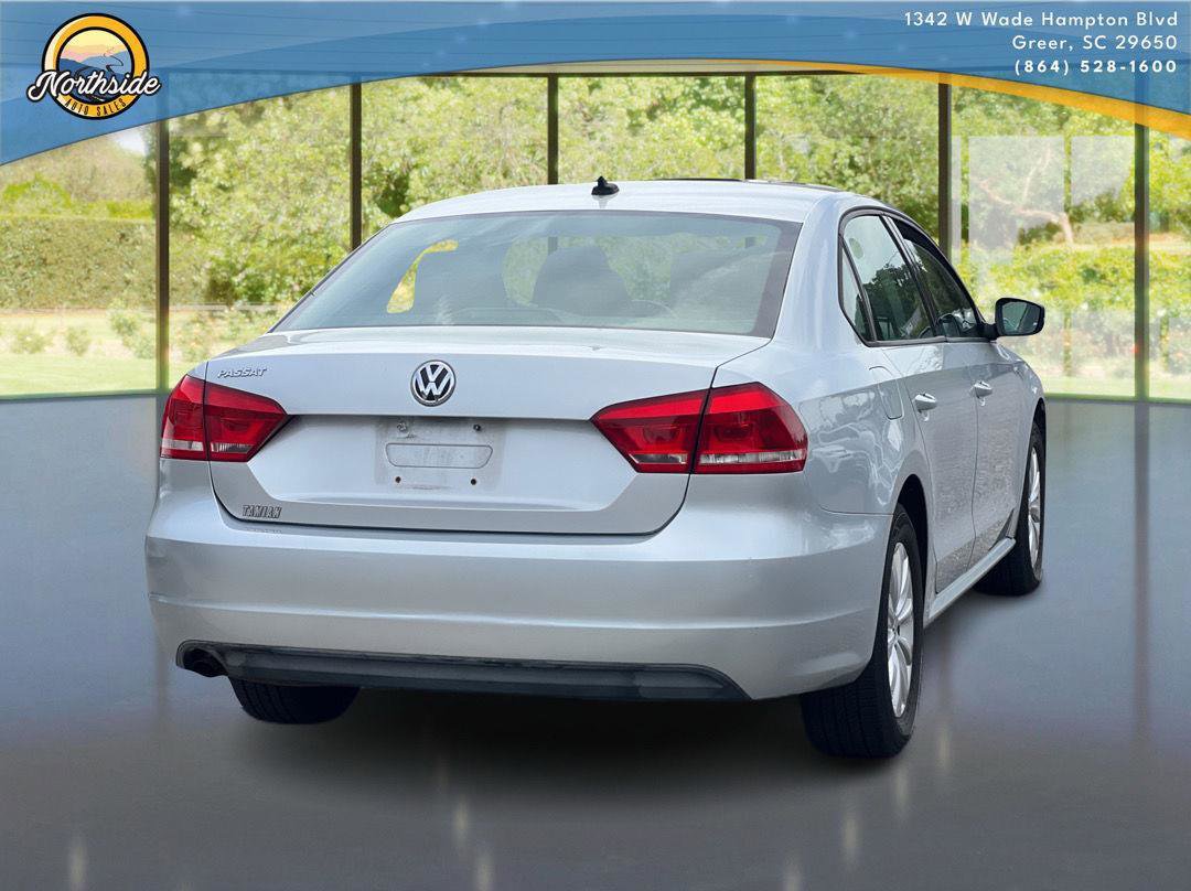 Used 2013 Volkswagen Passat Wolfsburg Edition image 3