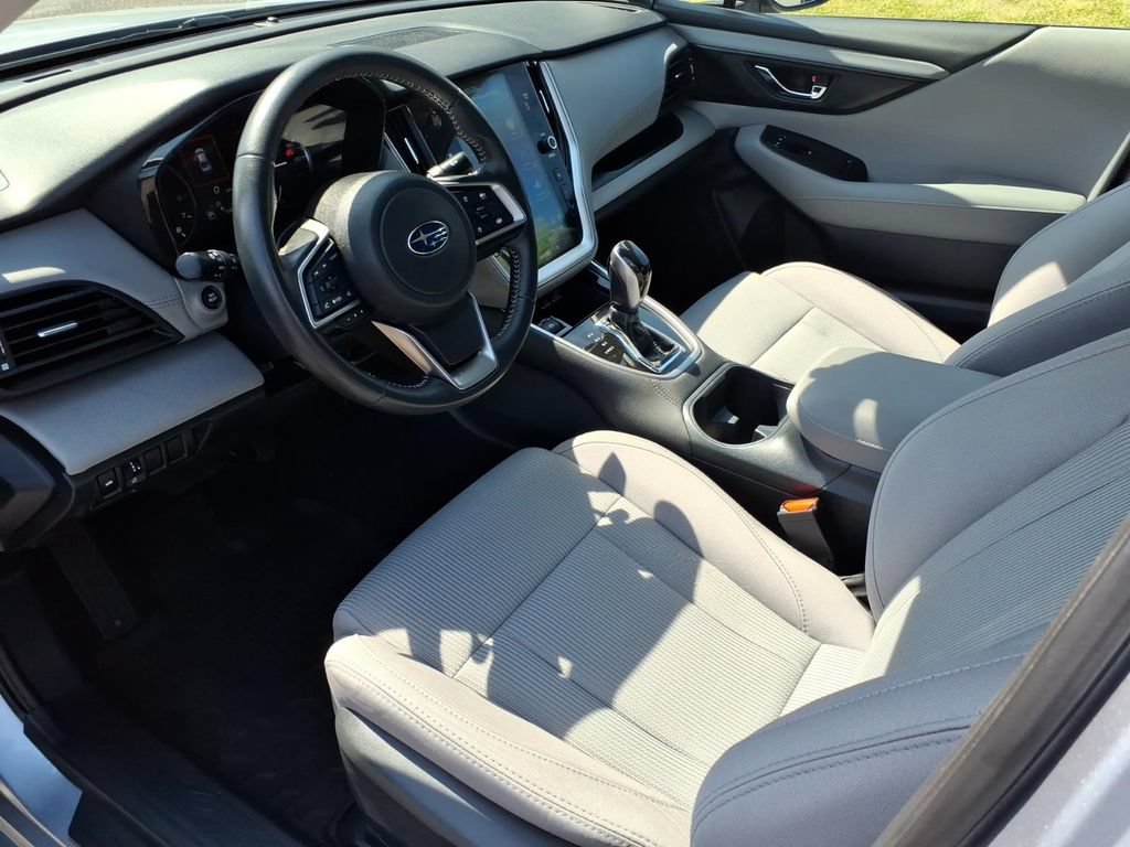 Used 2025 Subaru Legacy Premium AWD/4WD image 13