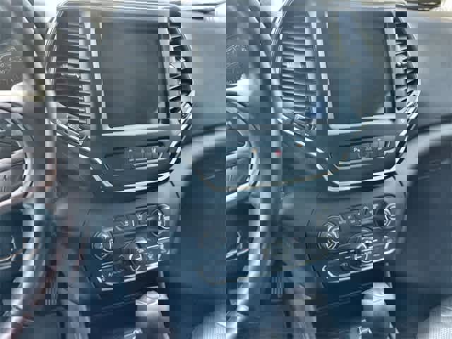 Used 2021 Jeep Cherokee Latitude Lux w/ Comfort/Convenience Group image 18