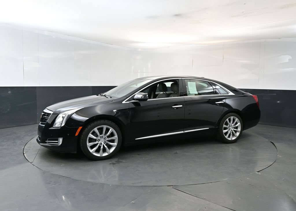 Used 2016 Cadillac XTS Luxury FWD image 2
