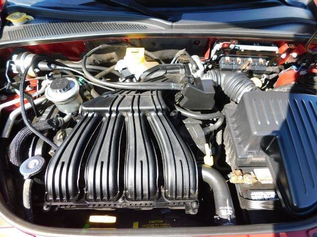 Used 2010 Chrysler PT Cruiser w/ Convenience Group image 17