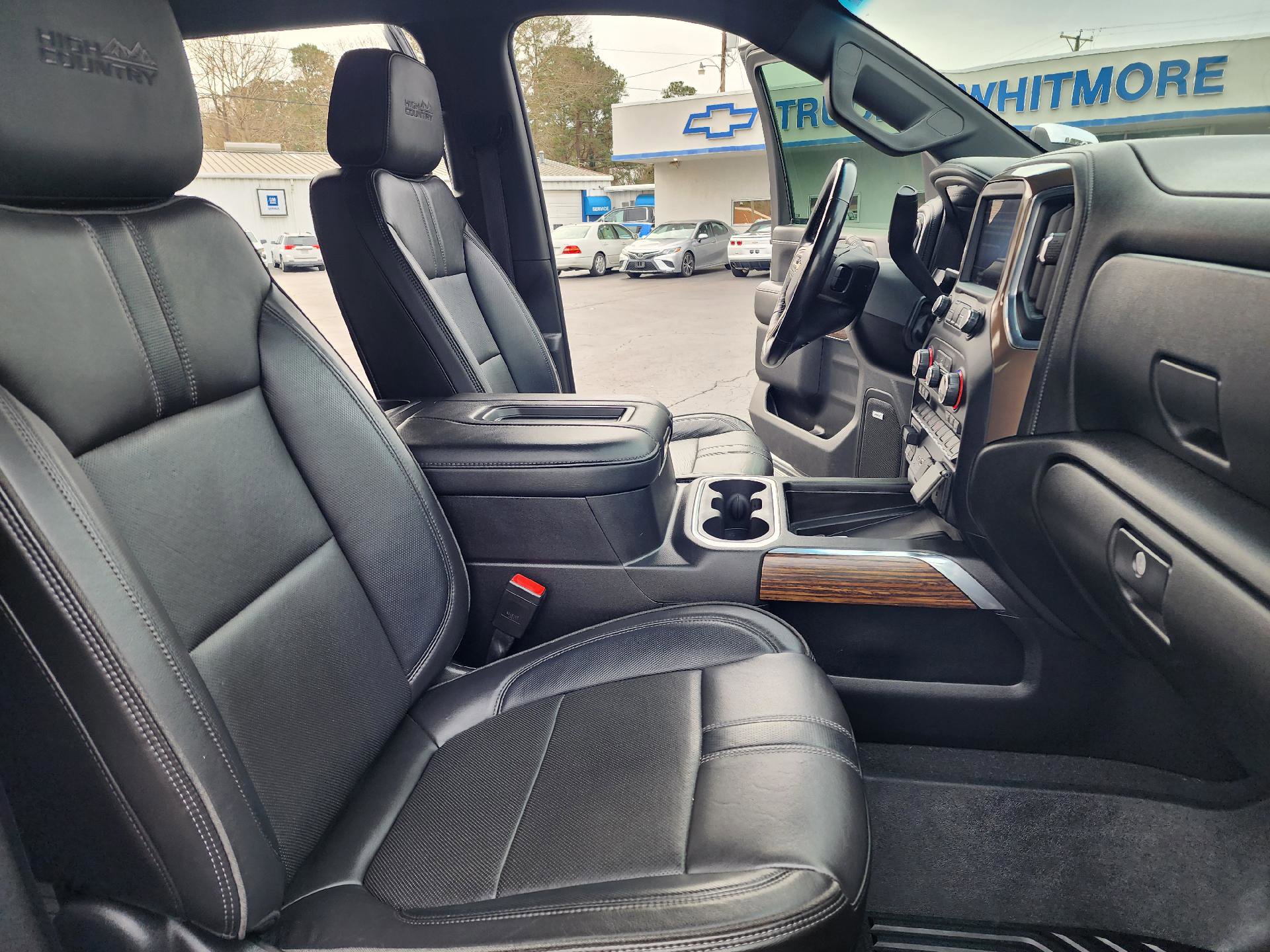 Used 2021 Chevrolet Silverado 2500 High Country image 13